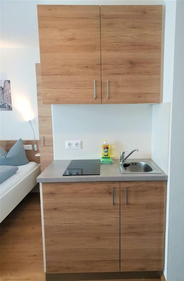 Easy Sleep Apartmenthotel Эргольдинг Экстерьер фото